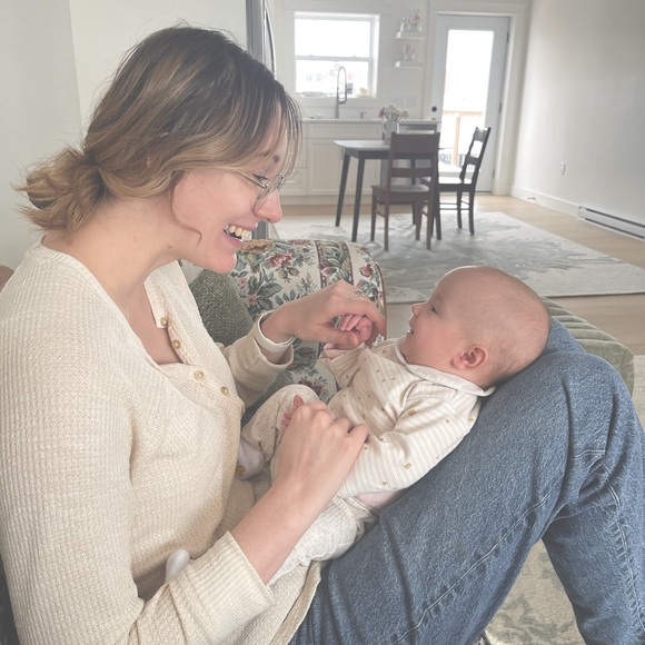 Meet your Posher, Melissa - Picture 1 of 1